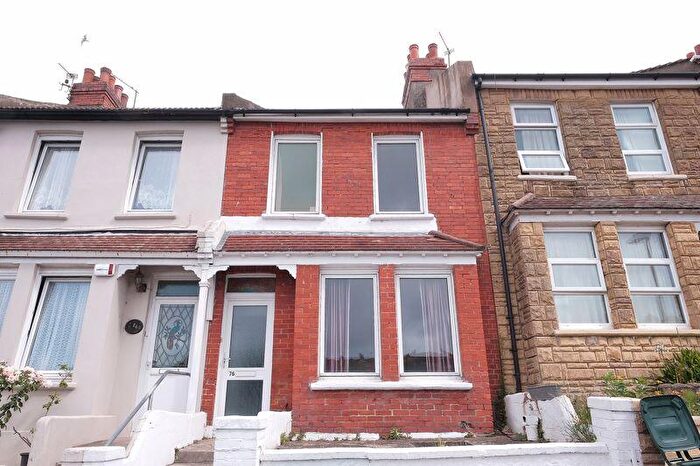 3 Bedroom Terraced House To Rent In Milner Road, Brighton, BN2