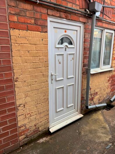 1 Bedroom Flat To Rent In Harrison Road, Leicester, LE4