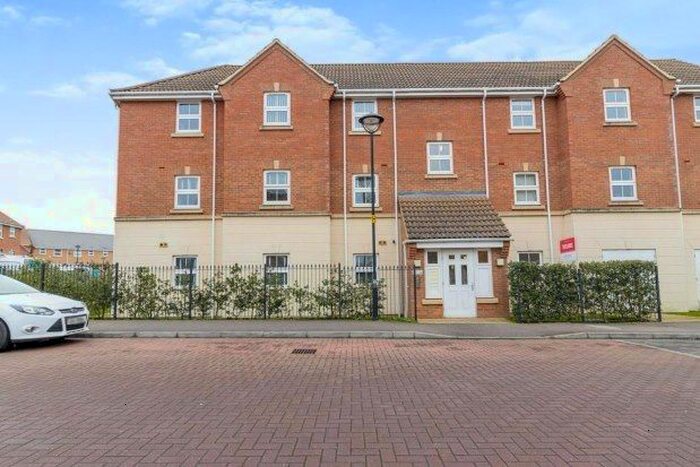 2 Bedroom Flat To Rent In Drakes Avenue, Leighton Buzzard, LU7