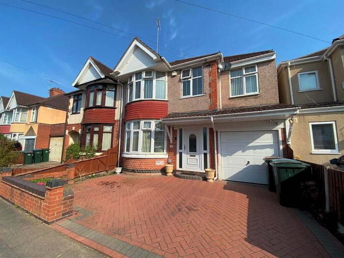 4 Bedroom Detached House To Rent In Blondvil Street, Cheylesmore, Coventry, CV3
