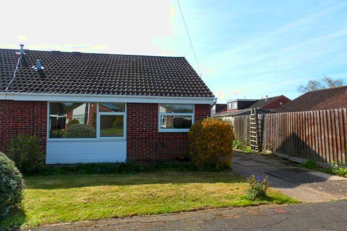 2 Bedroom Bungalow To Rent In Beverleys Avenue, Nottingham, NG13