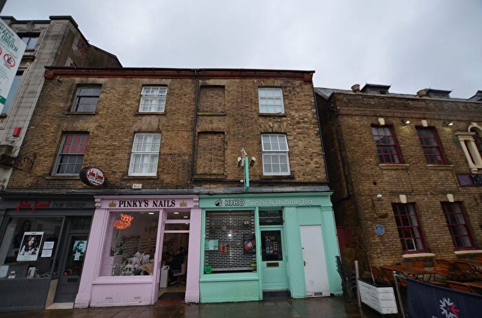 1 Bedroom Flat To Rent In Queen Street, Peterborough, PE1