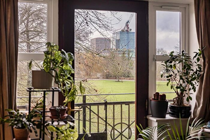 2 Bedroom Apartment For Sale In Elliotts Way, Caversham, Reading, RG4 - Photo 5