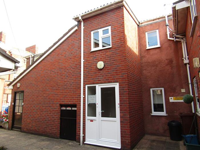 1 Bedroom Apartment To Rent In Market Street, Crediton, EX17
