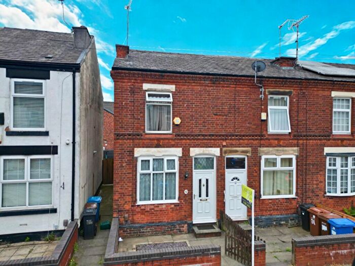 2 Bedroom Terraced House For Sale In Caistor Street, Stockport, Cheshire, SK1