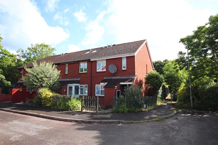 1 Bedroom Apartment To Rent In Spartina Drive, Lymington, SO41