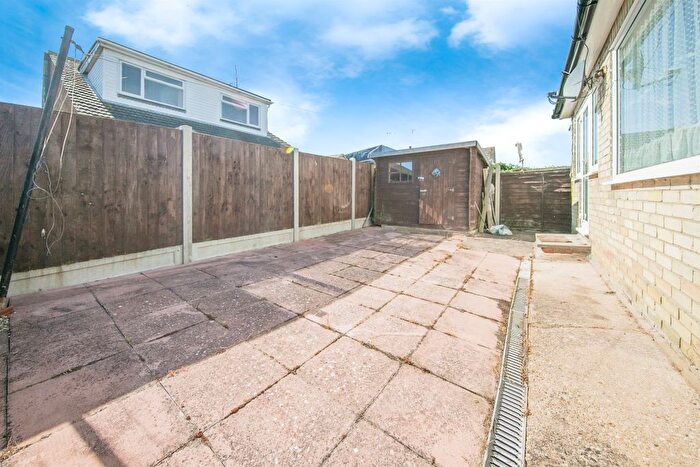 2 Bedroom Detached Bungalow For Sale In Crossways, Jaywick, Clacton-On-Sea, CO15