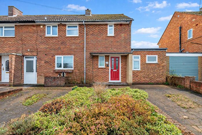 4 Bedroom Semi-Detached House For Sale In Caesars Road, Wheathampstead, Hertfordshire, AL4