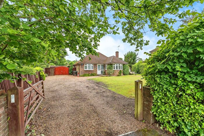 3 Bedroom Bungalow For Sale In Lyndhurst Road, Ashurst, Southampton, Hampshire, SO40