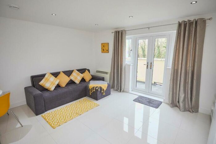 1 Bedroom Apartment To Rent In Spireview, Paynes Road, SO15