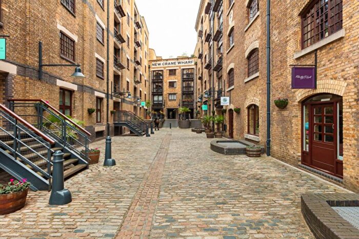1 Bedroom Apartment For Sale In New Crane Place Wapping, E1W