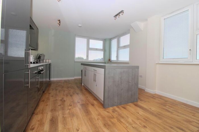 2 Bedroom Flat To Rent In Goldington Road, Bedford, MK40