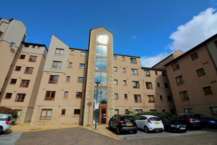 2 Bedroom Flat To Rent In Waterside, Lancaster, LA1