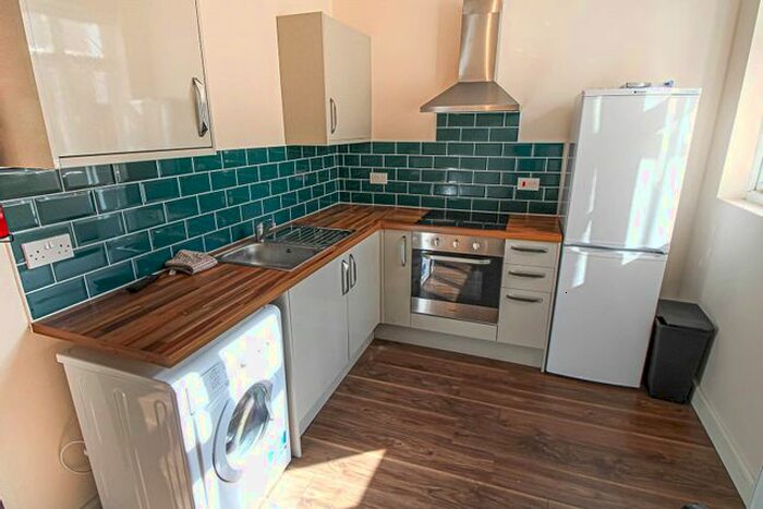 Studio To Rent In Apt, Clarendon House #, LS2