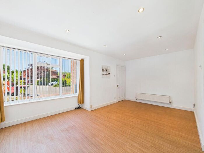 2 Bedroom End Of Terrace House For Sale In Baristow Close, Chester, CH2