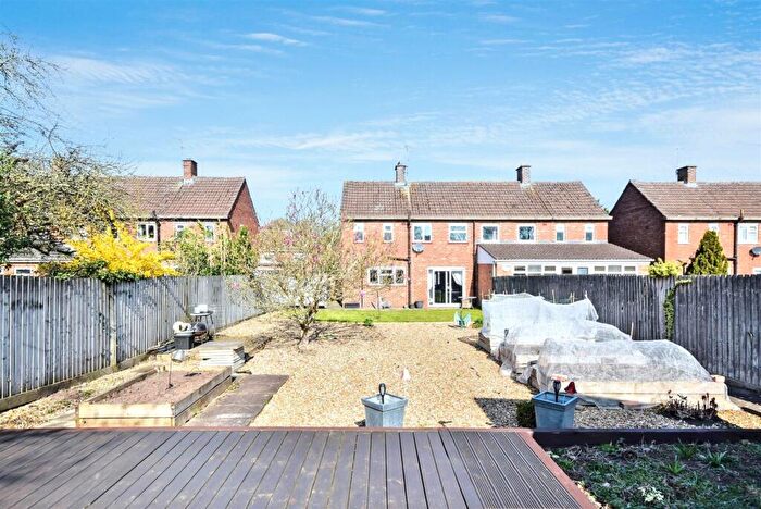 3 Bedroom Semi Detached House For Sale In Spinney Road, Weldon, NN17