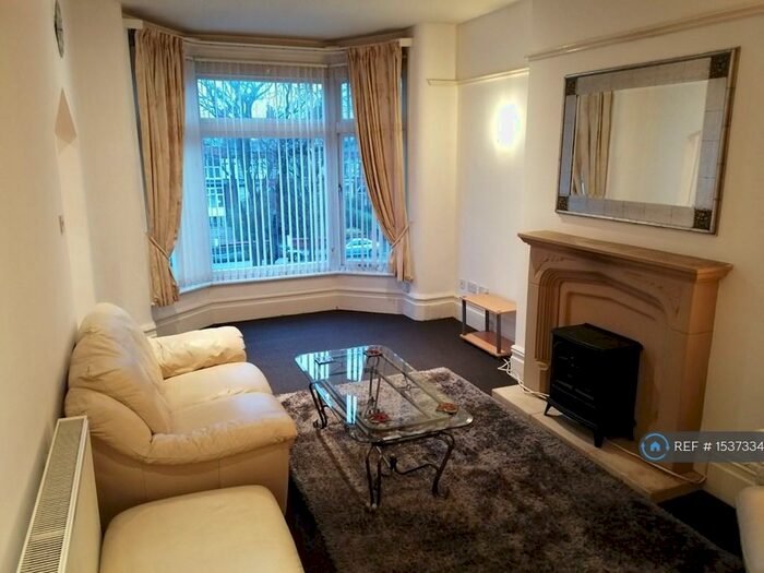 2 Bedroom Flat To Rent In Lytham St Annes, St Annes, FY8