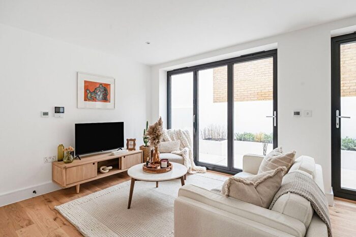 2 Bedroom Flat For Sale In Arthur Mews, A Merivale Road, SW15