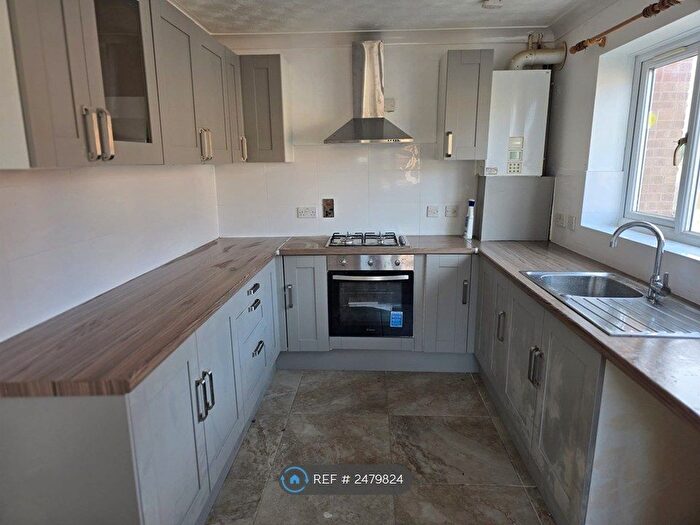 3 Bedroom Semi-Detached House To Rent In Hollowtree Road, Hamilton, Leicester, LE5