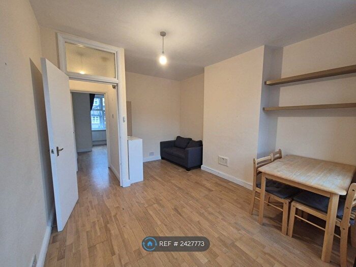 1 Bedroom Flat To Rent In Aylmer Road, London, N2