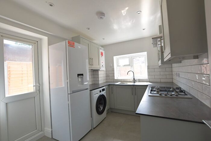 4 Bedroom Terraced House To Rent In Roslyn Road, London, N15