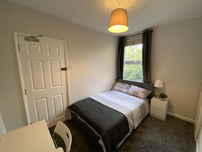 Flat To Rent In Randall Street, Maidstone, ME14