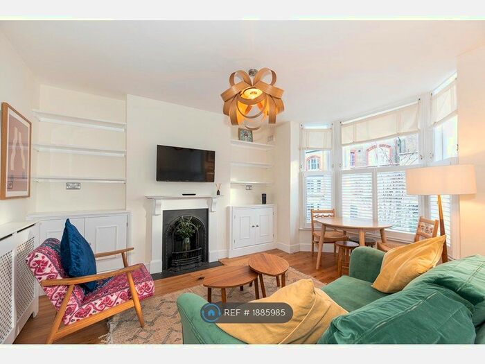 2 Bedroom Flat To Rent In Gateley Road, London, SW9