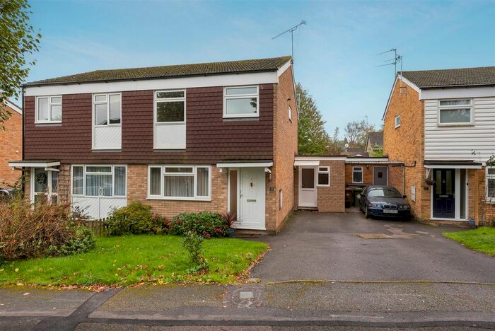 4 Bedroom Semi-detached House To Rent In Elliot Rise, Ascot, SL5