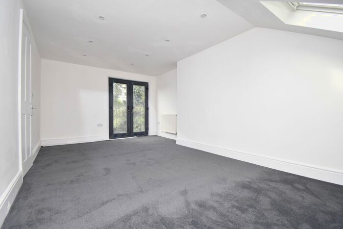 4 Bedroom Flat To Rent In Herbert Road, London, SE18