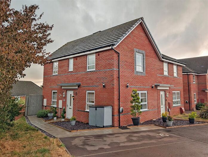 3 Bedroom Semi Detached House For Sale In Cooke Way, Lydney, GL15
