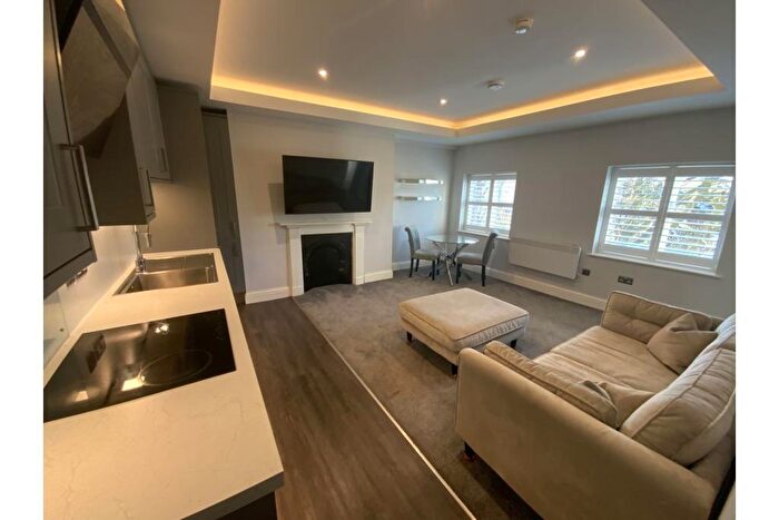 2 Bedroom Flat To Rent In Parkfield Road, L17