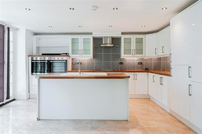 4 Bedroom Property For Sale In South Brink, Wisbech, PE14