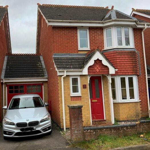 3 Bedroom Link Detached House To Rent In Acland Close, Headington, OX3