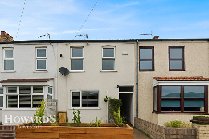 2 Bedroom Terraced House For Sale In Clarkson Road, Lowestoft, NR32