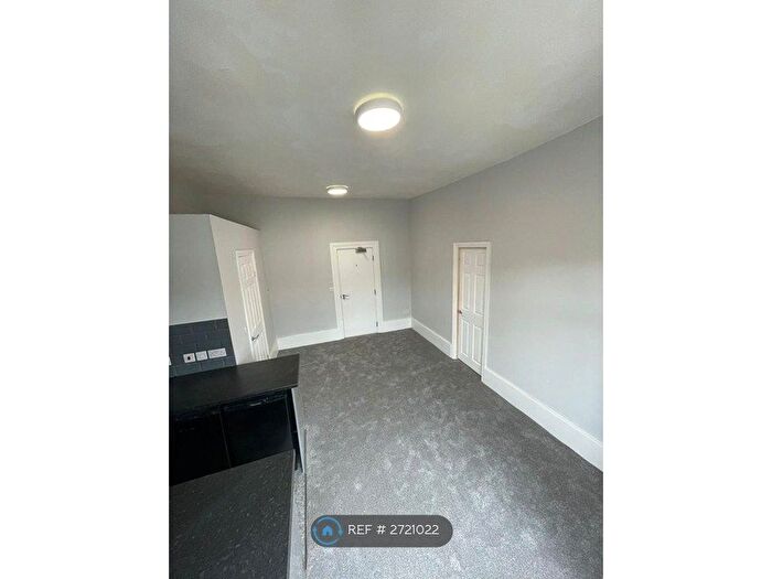 1 Bedroom Flat To Rent In Osbaldeston Road, London, N16