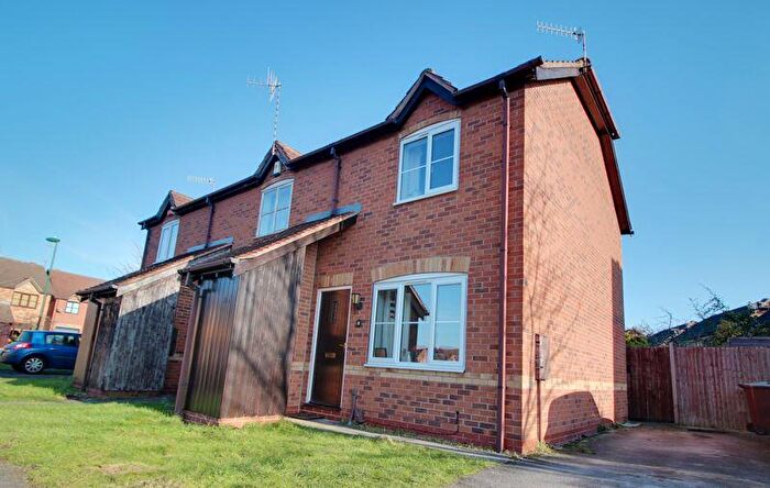2 Bedroom Property To Rent In Heron Drive, Lenton, NG7