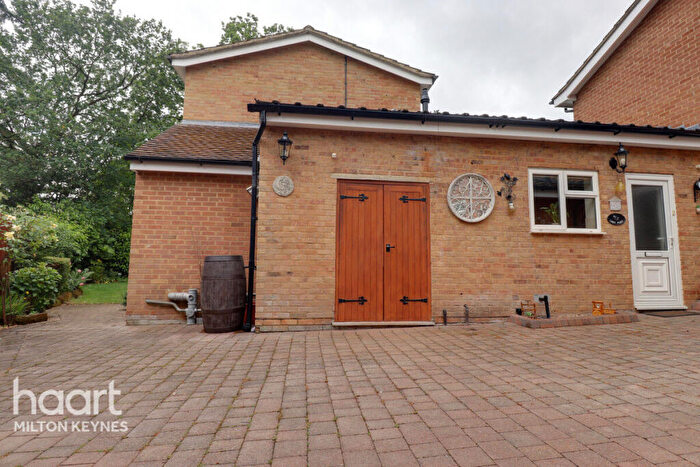 2 Bedroom Apartment To Rent In Annexe, Copper Beech Way, Leighton Buzzard, LU7