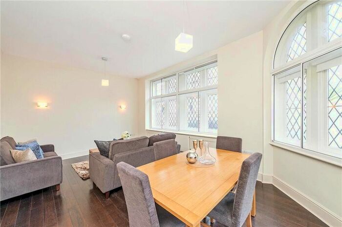 2 Bedroom Flat To Rent In Queen Anne Street, London, W1G