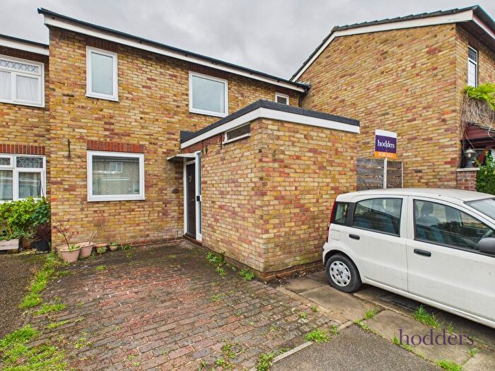 3 Bedroom Terraced House For Sale In Cowper Close, Chertsey, Surrey, KT16
