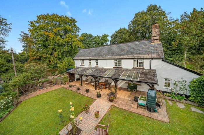3 Bedroom Detached House For Sale In Shillingford, Tiverton, Devon, EX16