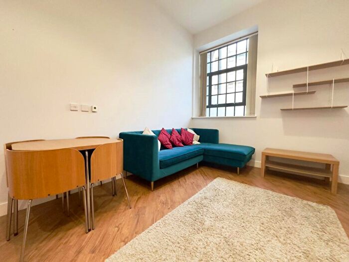 1 Bedroom Apartment To Rent In City Centre, Purifier House, BS1