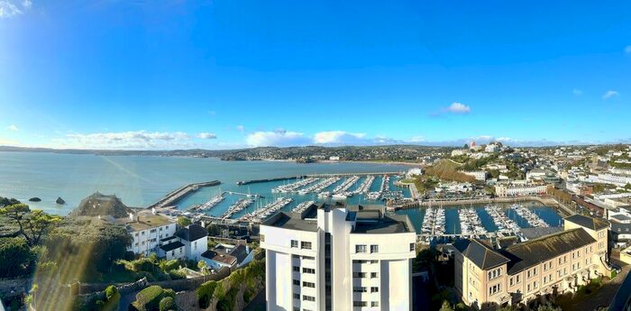 2 Bedroom Flat To Rent In Vane Hill Road, Vane Cliff, TQ1