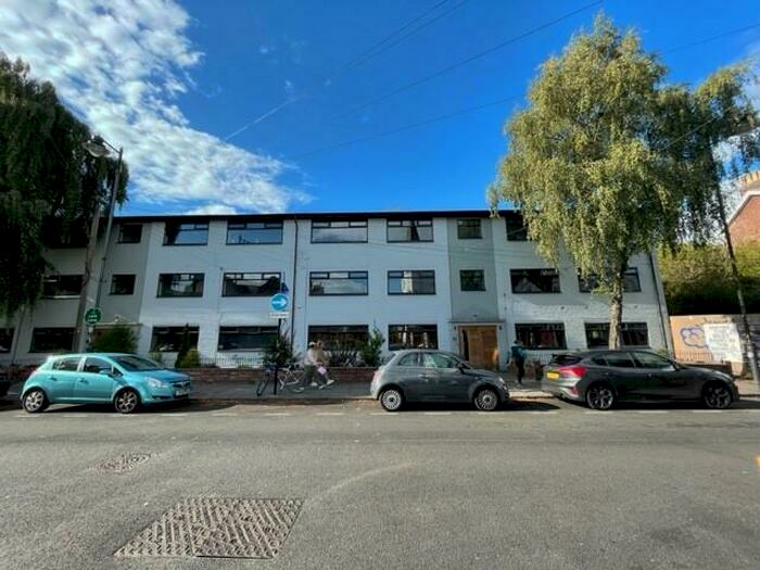 2 Bedroom Apartment To Rent In Lark Lane, Liverpool, Merseyside, L17