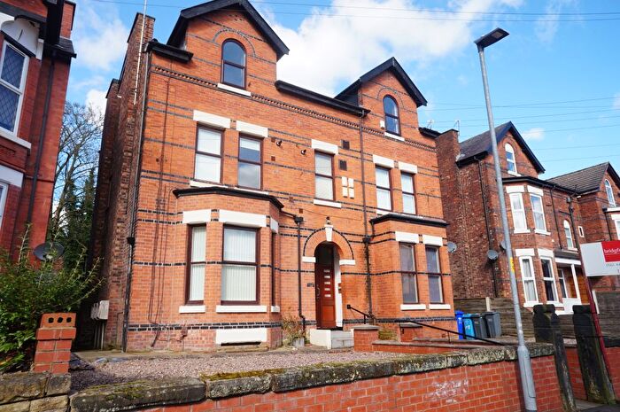 3 Bedroom Flat To Rent In Clyde Road, Manchester, M20