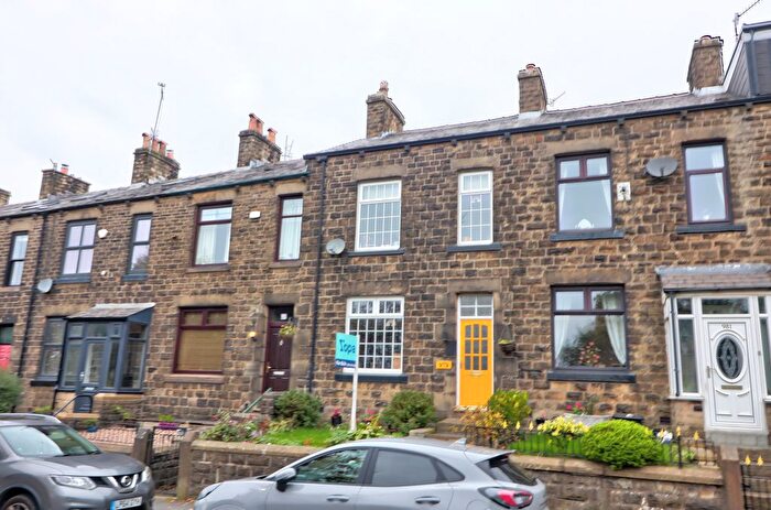 2 Bedroom Terraced House For Sale In Huddersfield Road, Oldham, OL4