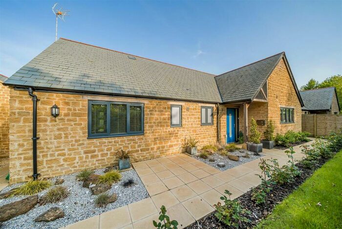 3 Bedroom Detached Bungalow For Sale In Underhayes Court, East Chinnock, Yeovil, BA22
