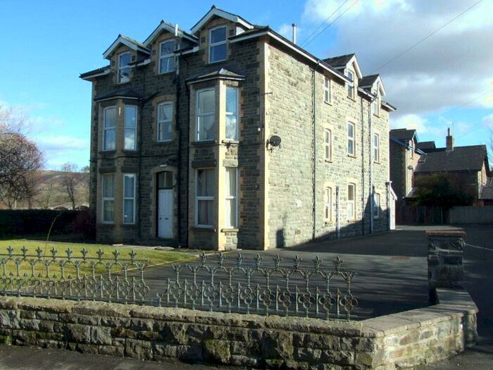 1 Bedroom Apartment To Rent In North Road, Builth Wells, Powys, LD2