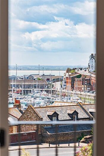 1 Bedroom Flat For Sale In Albion Place, Ramsgate, Ramsgate, CT11
