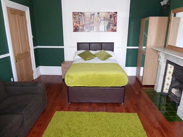 1 Bedroom Semi-Detached House To Rent In Church Road, Earley, Reading, Berkshire, RG6