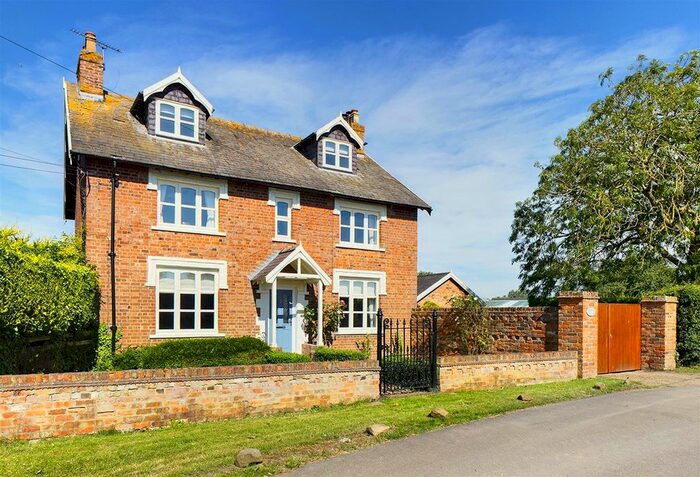 4 Bedroom Detached House For Sale In Dunnington, East Yorkshire, YO25